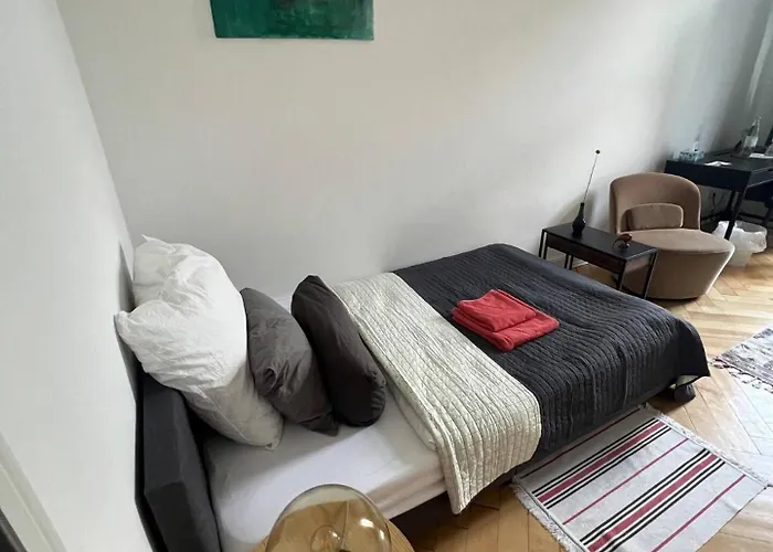 Privatunterkunft Schoenes In Charlottenburg